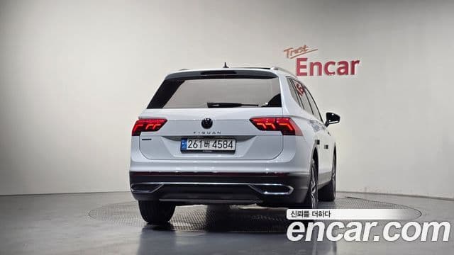 Volkswagen Tiguan Allspace 2022 — Photo 3/34