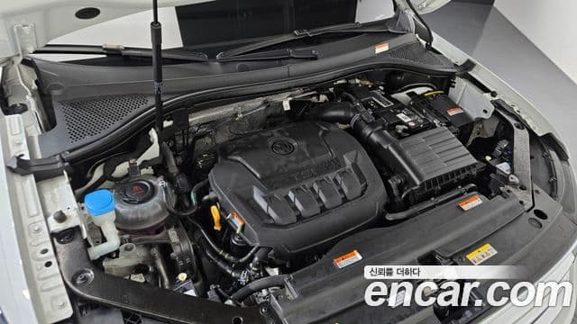 Volkswagen Tiguan Allspace 2022 — Photo 8/34