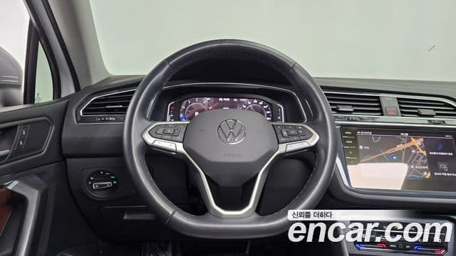 Volkswagen Tiguan Allspace 2022 — Photo 9/34