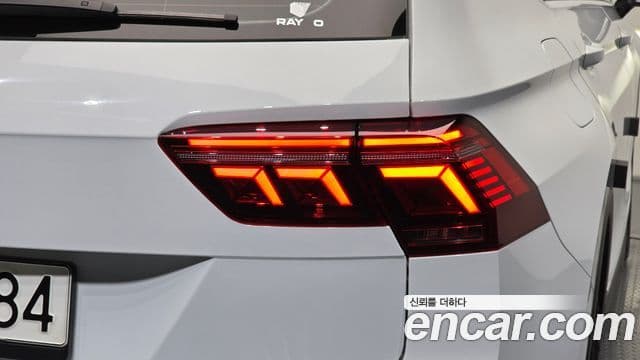 Volkswagen Tiguan Allspace 2022 — Photo 30/34