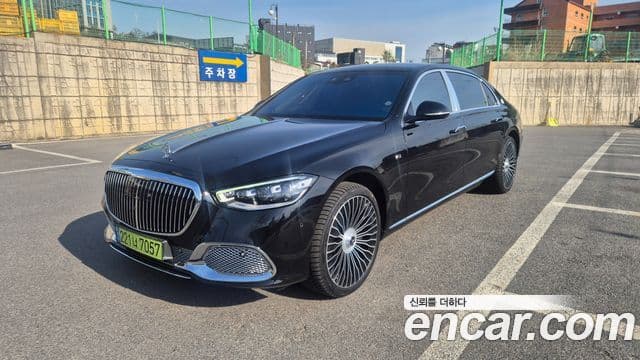 Mercedes-Benz S-Class 2023 — Photo 13/13