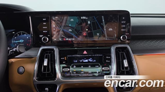 Kia Sorento 2021 — Фото 12/20