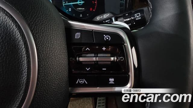 Kia Sorento 2021 — Фото 17/20