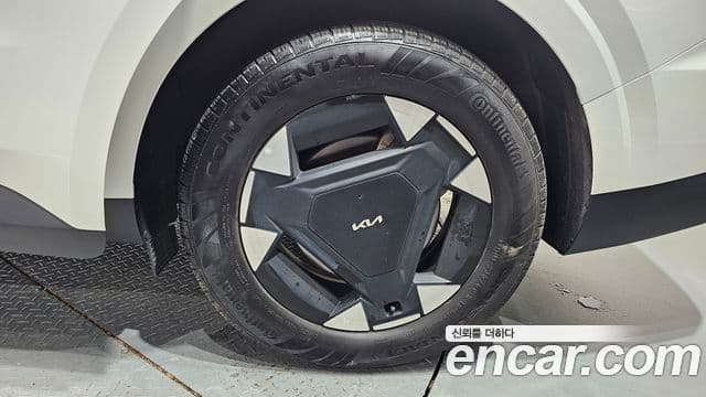 Kia Carnival 2025 — Фото 5/20