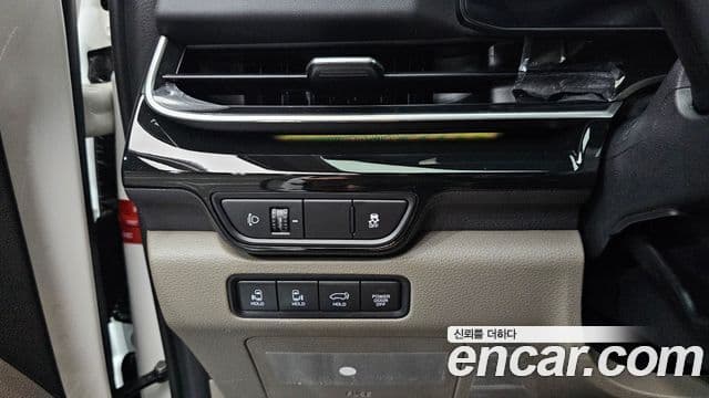 Kia Carnival 2025 — Фото 17/20