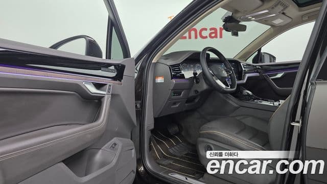 Volkswagen Touareg 2023 — Şəkil 37/37