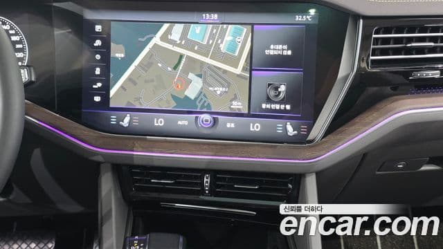 Volkswagen Touareg 2023 — Şəkil 12/37
