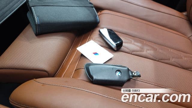 BMW X7 2023 — ფოტო 13/40