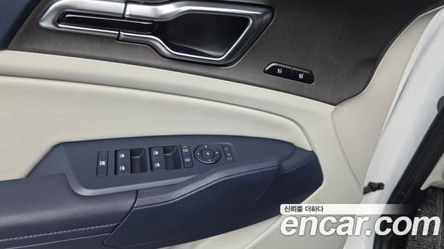 Kia Sportage 2025 — Фото 11/20