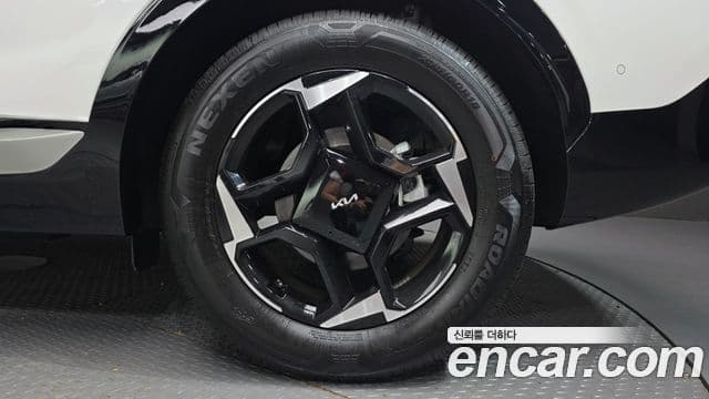 Kia Sportage 2025 — Şəkil 26/34