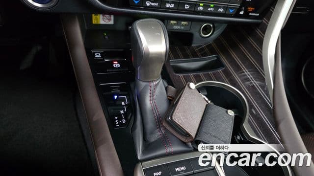 Lexus RX450h 2021 — Photo 10/20