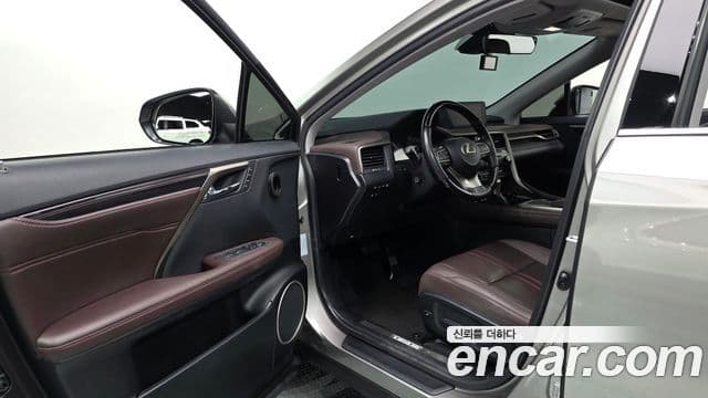 Lexus RX450h 2021 — Photo 4/20