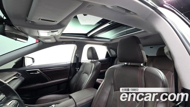 Lexus RX450h 2021 — Photo 19/20