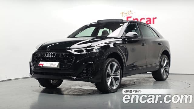 Audi Q8 2024 — Photo 6/20