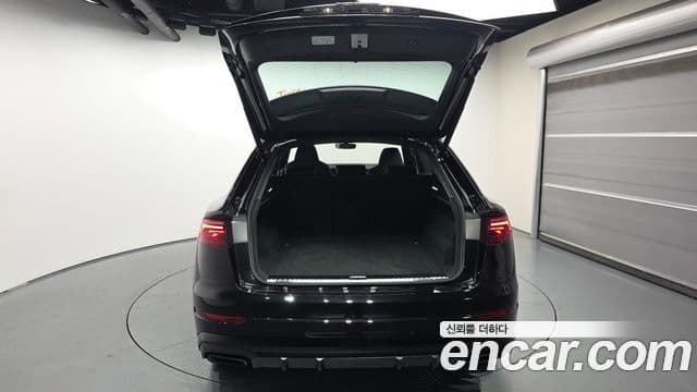 Audi Q8 2024 — Photo 17/20