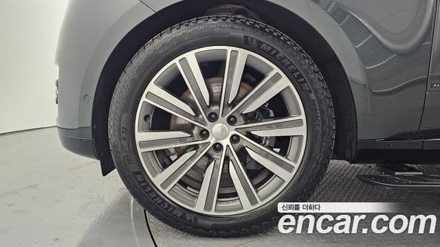 Land Rover Range Rover 2025 — Photo 4/20