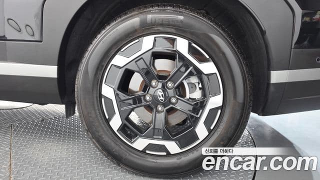 Hyundai Santa Fe 2024 — ფოტო 13/37