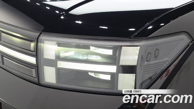 Hyundai Santa Fe 2024 — ფოტო 25/37