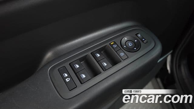 Hyundai Santa Fe 2024 — ფოტო 4/37