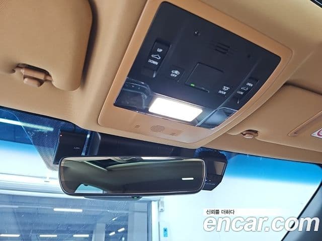 Lexus ES300h 2024 — ფოტო 16/19