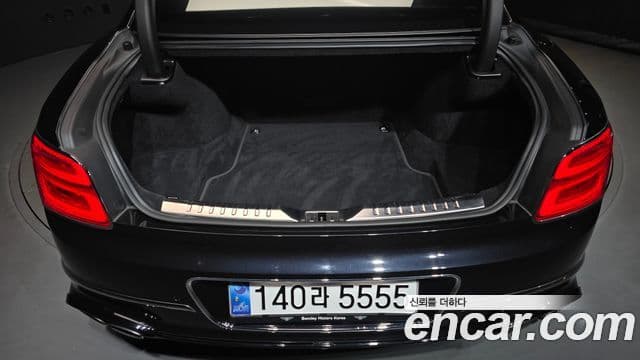Bentley Flying Spur 2021 — Şəkil 37/37