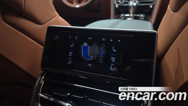 Bentley Flying Spur 2021 — Şəkil 19/37