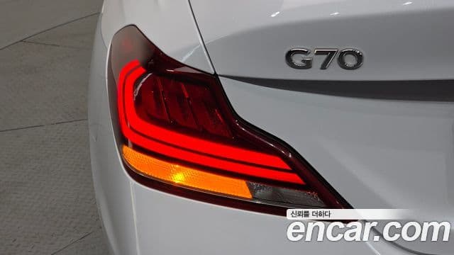 Genesis G70 2018 — Photo 2/33