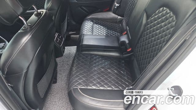 Genesis G70 2018 — Photo 25/33