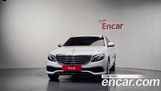 Mercedes-Benz E-Class 2018 — Фото 3/20