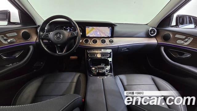 Mercedes-Benz E-Class 2018 — Фото 7/20