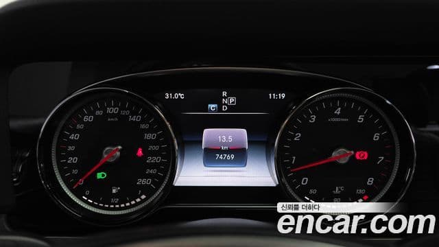 Mercedes-Benz E-Class 2018 — Фото 8/20