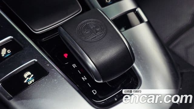 Mercedes-Benz AMG GT 2021 — Şəkil 10/20