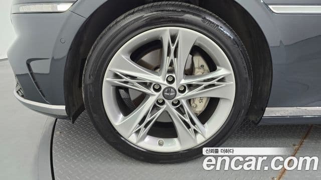 Genesis G90 2022 — ფოტო 30/40
