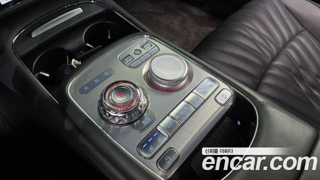 Genesis G90 2022 — ფოტო 10/40
