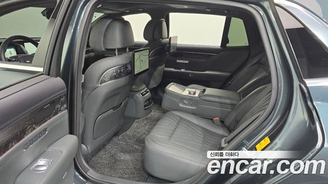 Genesis G90 2022 — ფოტო 12/40
