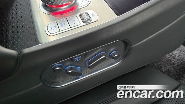 Genesis G90 2022 — ფოტო 19/40