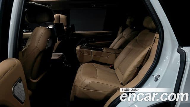 Land Rover Range Rover 2025 — Фото 11/20