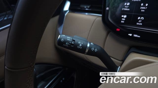 Land Rover Range Rover 2025 — Photo 7/35