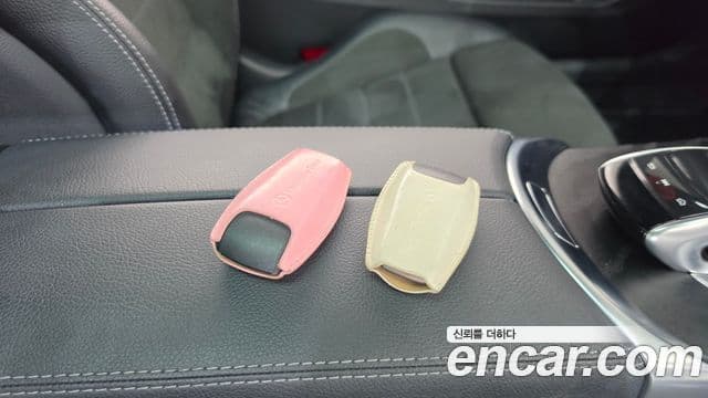 Mercedes-Benz C-Class 2021 — Photo 29/33