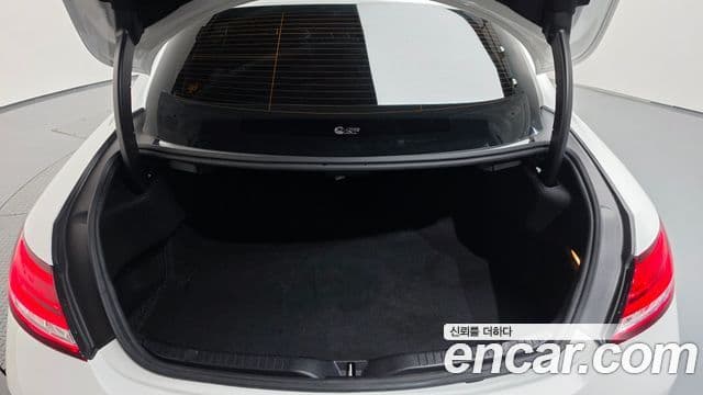Mercedes-Benz C-Class 2021 — Photo 22/33