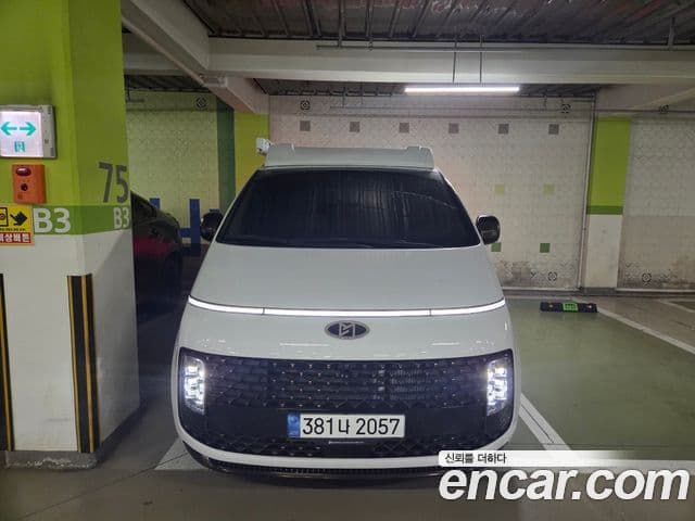 Hyundai Staria 2022 — Photo 8/18