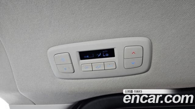 Hyundai Staria 2022 — ფოტო 29/32