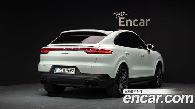 Porsche Cayenne 2020 — Photo 15/20