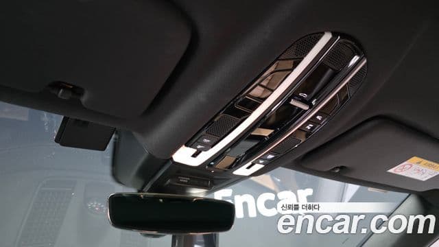 Porsche Cayenne 2020 — Photo 16/20