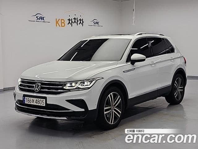 Volkswagen Tiguan 2023 — ფოტო 2/19