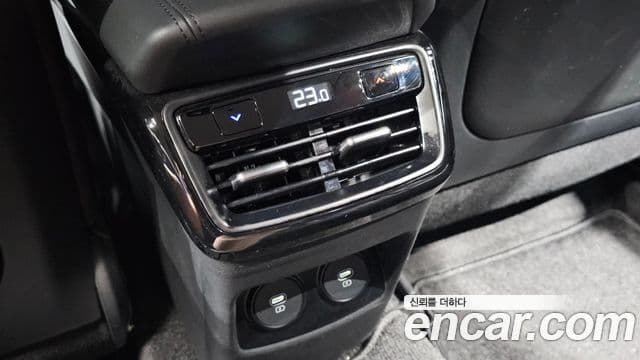 Kia K8 2022 — Şəkil 17/30