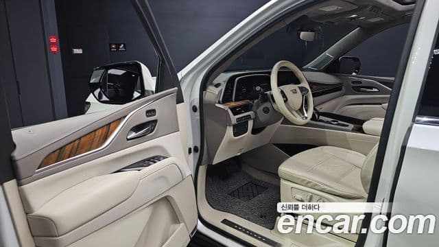 Cadillac Escalade 2022 — Фото 10/20