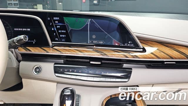 Cadillac Escalade 2022 — Фото 14/20