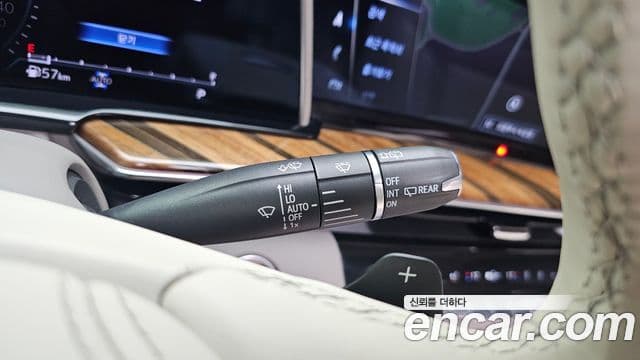 Cadillac Escalade 2022 — Photo 37/39