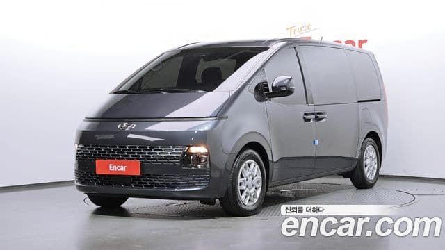 Hyundai Staria 2022 — Photo 19/20